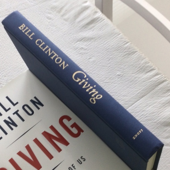 Giving by Bill Clinton Hardcover Book like new - Picture 3 of 7